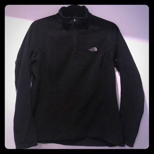 The North Face Women’s Black Fleece Half Zip